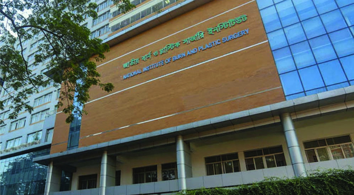 দগ্ধ বাবা-মা ও ছোট বোনের পর মারা গেল মিথিলা